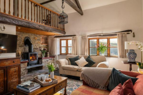 Honey Buzzard Farmhouse